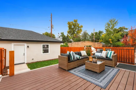 Home staged by StagingEstate at 1236 Adams St