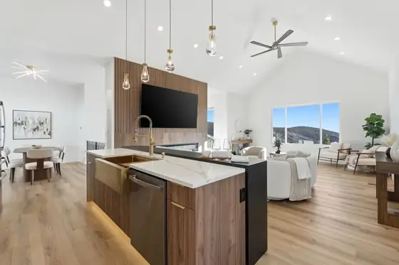 Home staged by StagingEstate at 185 Hillside Rd