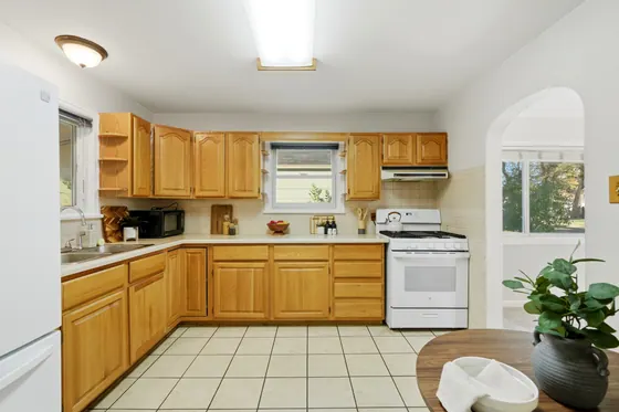 Home staged by StagingEstate at 2401 Ingalls St