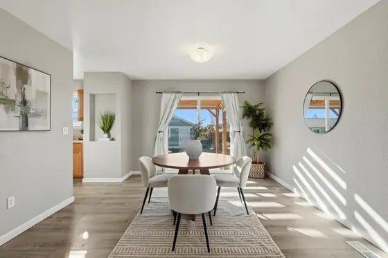 Home staged by StagingEstate at 2785 Quarterland St