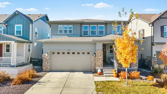 Home staged by StagingEstate at 6351 Stable view
