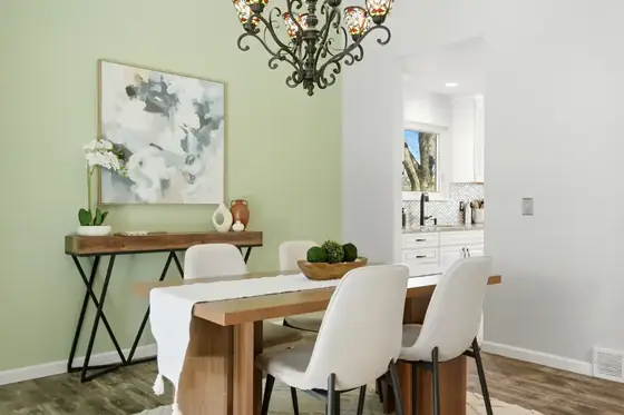 Home staged by StagingEstate at 7923 Lakeshore Dr