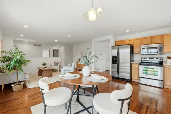 Home staged by StagingEstate at 9846 W Swathmore Dr