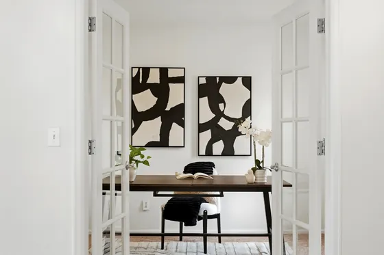 Home staged by StagingEstate at 9846 W Swathmore Dr
